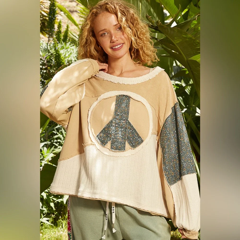 #179 New! Pol Oversized Patch Work Peace Application Pullover - Picture 1 of 5